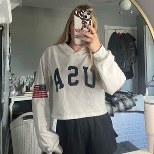 USA cropped “hoodie”